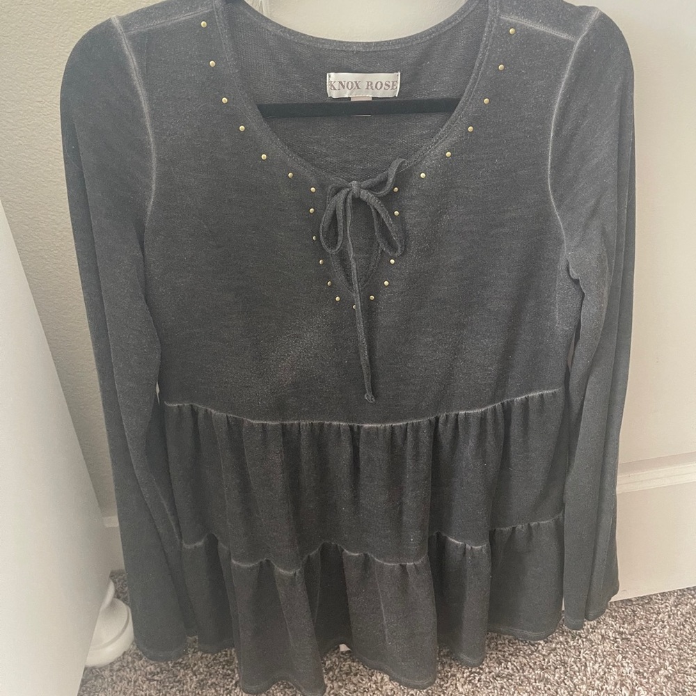 Grey flowy long sleeve shirt